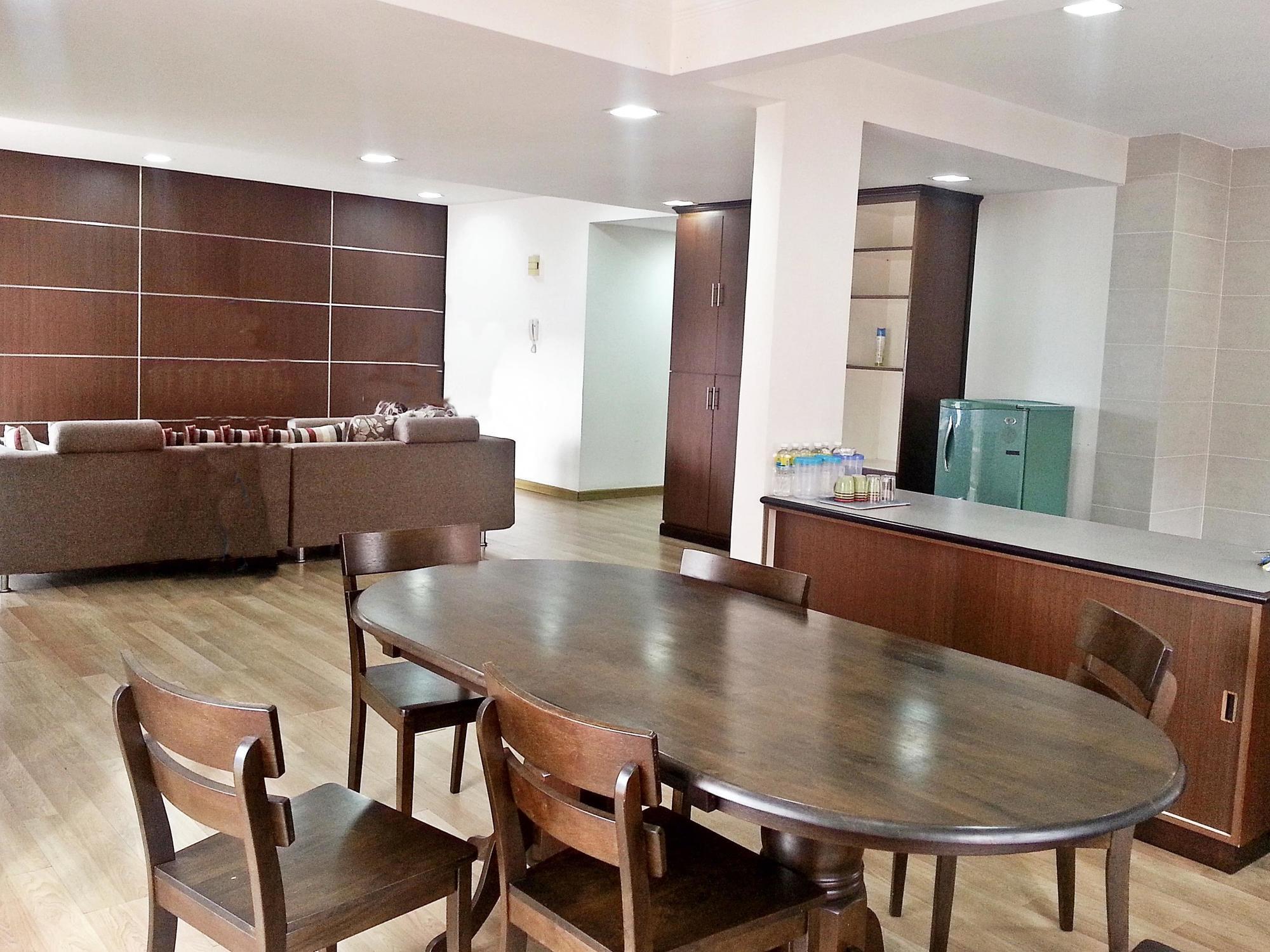 Kk Waterfront Suites At Marina Court Kota Kinabalu Extérieur photo